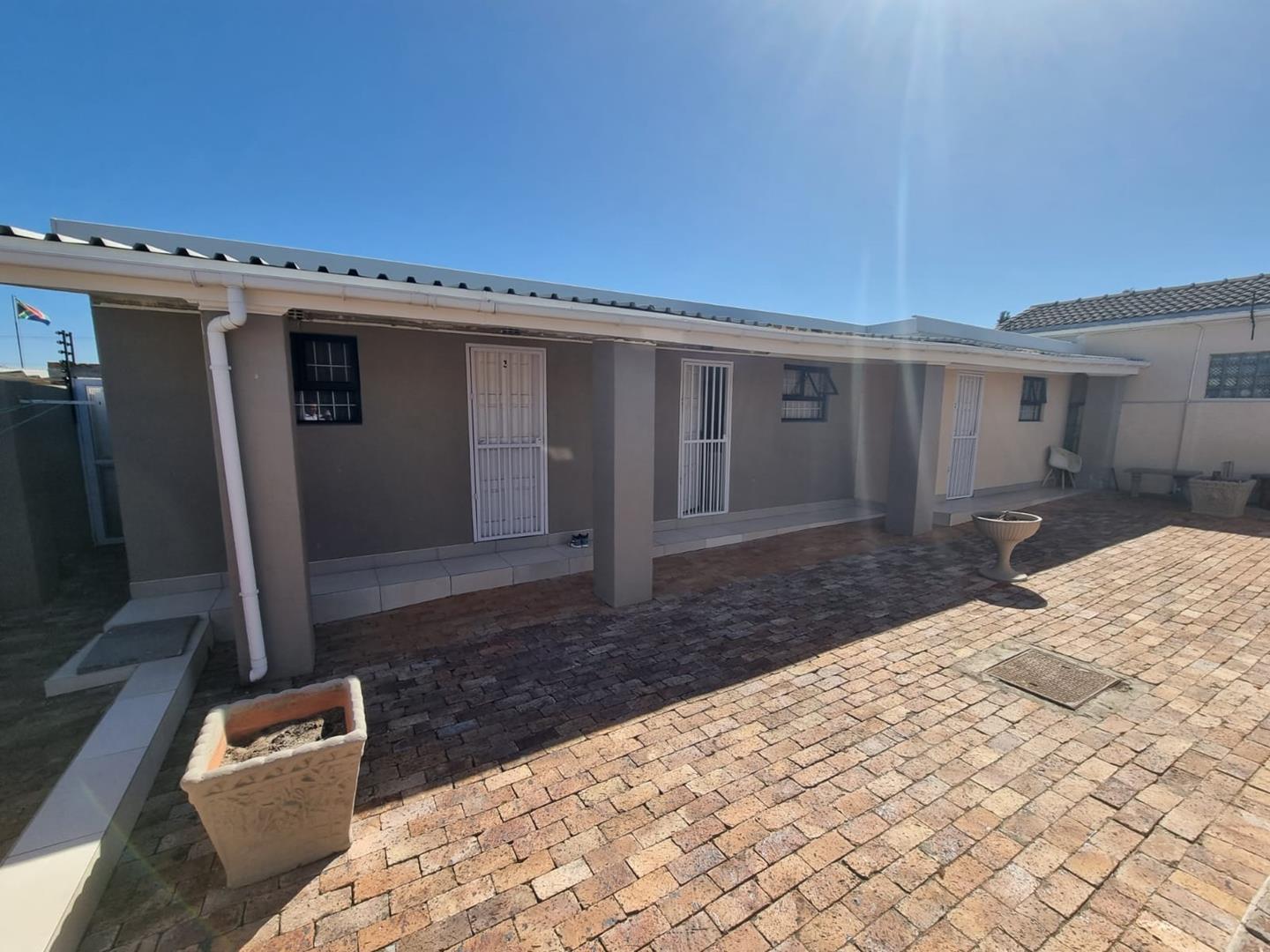 7 Bedroom Property for Sale in Rugby Western Cape